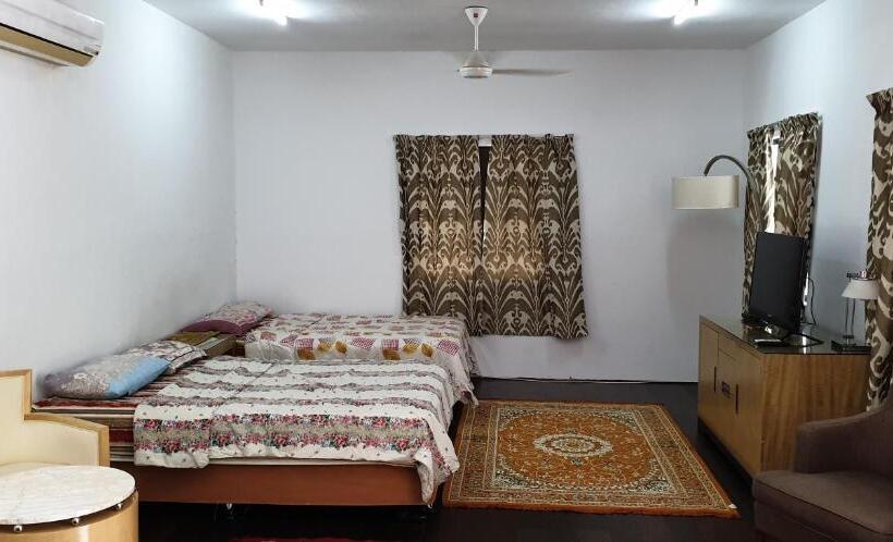 Studio Rodzinne, Mri Residence   Homestay In Sg Buloh With Swimming Pool   No Pork&alcohol Allowed