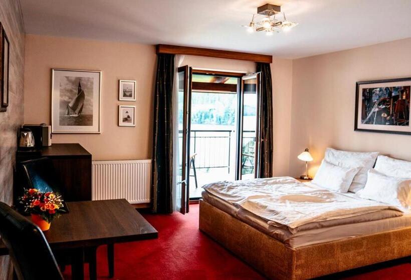 Номер Стандарт Вид на Озеро, Penzion Frymburk