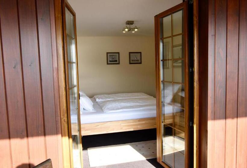 Suite with lake view, Penzion Frymburk