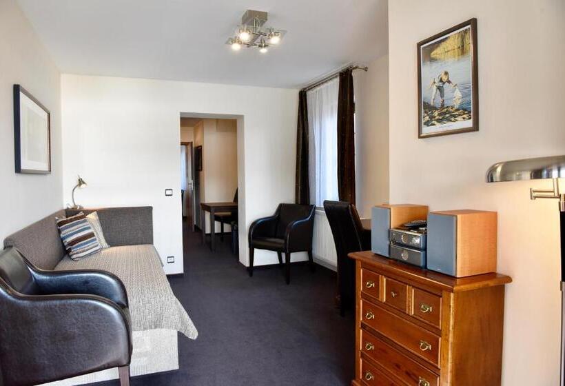 Suite with lake view, Penzion Frymburk