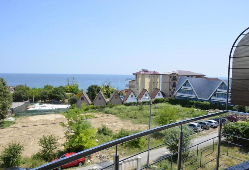 اتاق استاندارد با بالکن و چشم‌انداز دریا, Vila Pacific