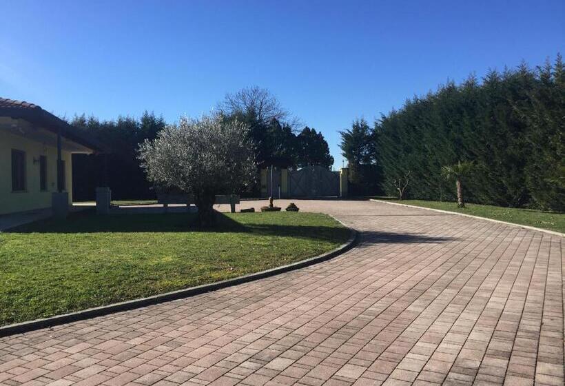 חדר סטנדרט לארבעה, Villa Althea