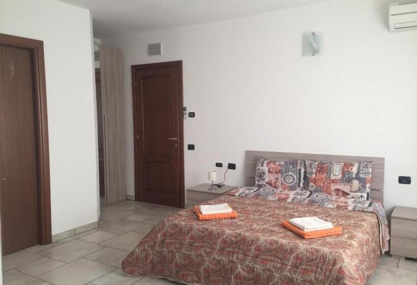 חדר סטנדרט לארבעה, Villa Althea