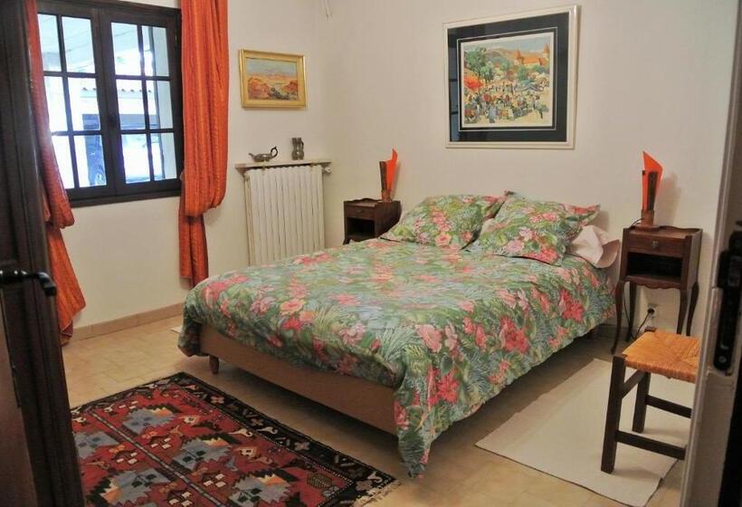 غرفة قياسية, Chambres D Hotes Saint Alexandre La Rouvière