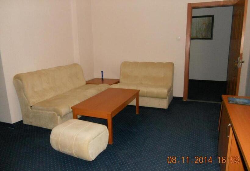 Полулюкс, Family Hotel Helios