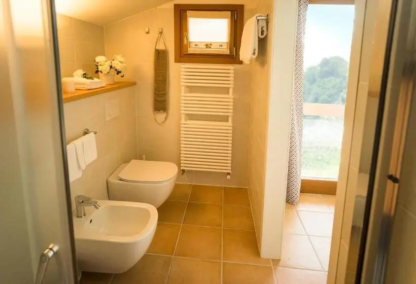 اتاق لوکس با بالکن, Agriturismo Il Follo