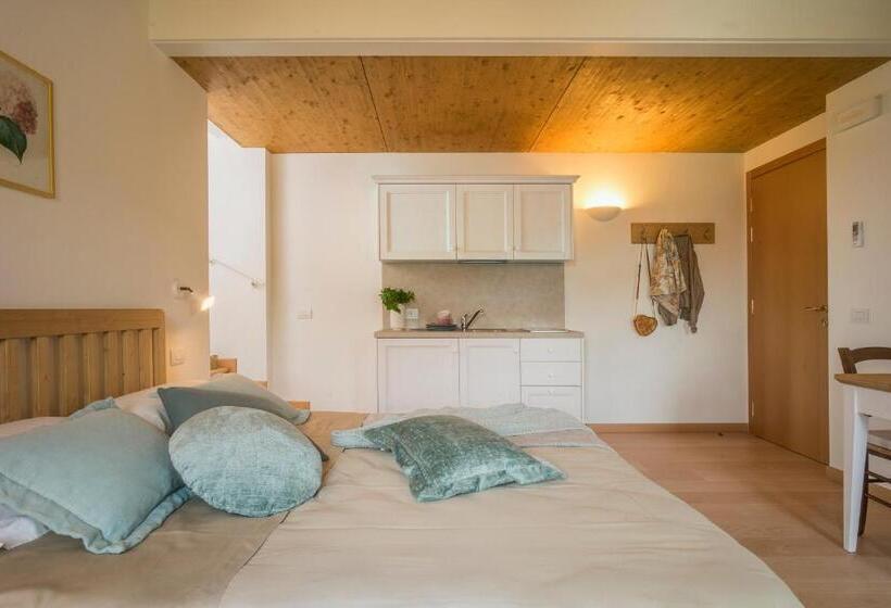 발코니 디럭스 룸, Agriturismo Il Follo