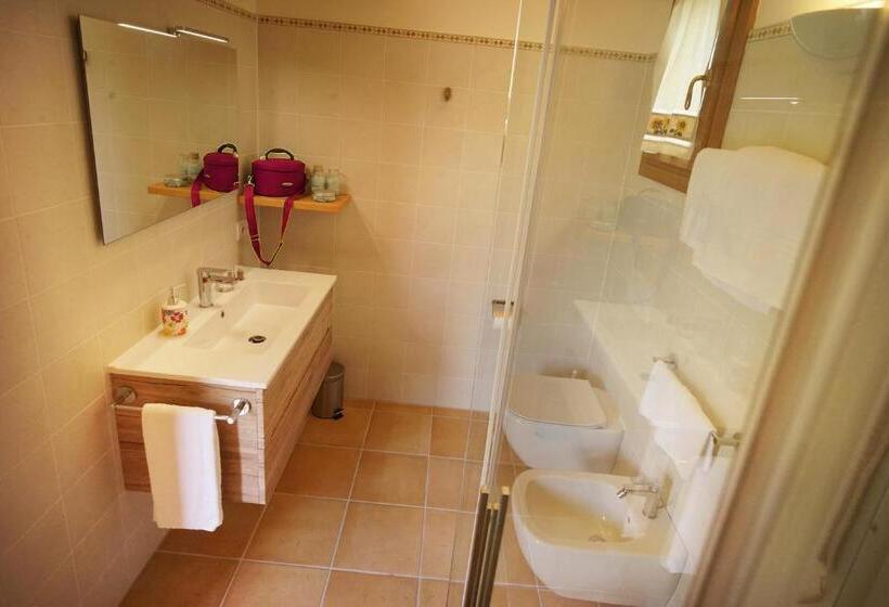 발코니 디럭스 룸, Agriturismo Il Follo