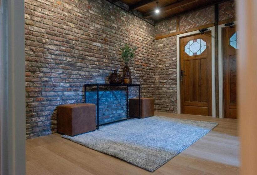 四人标准间, Logies De Hoogmolen