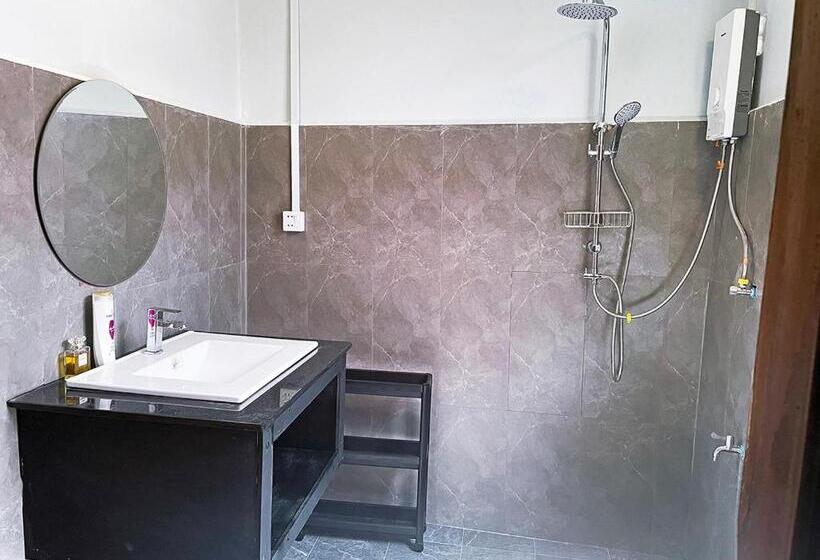 اتاق لوکس, Garden Riverside