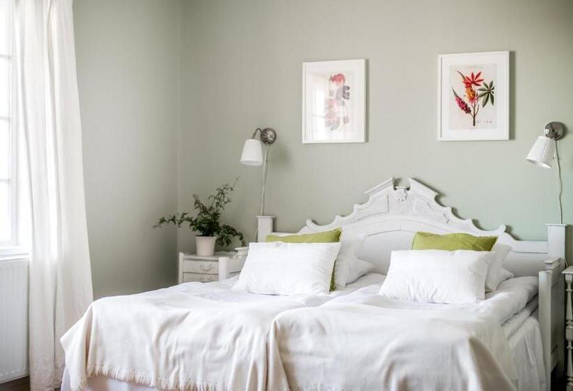 标准三人间, Wij Trädgårdar