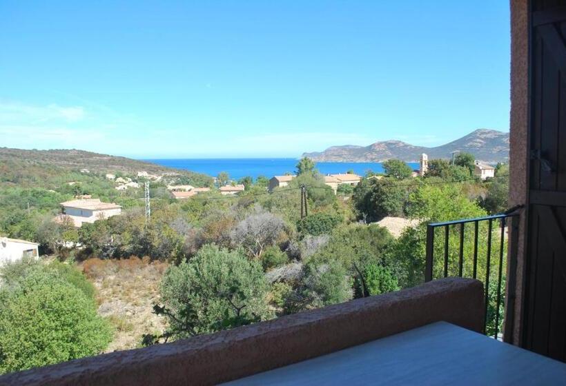 شقة غرفتين, L Incantu