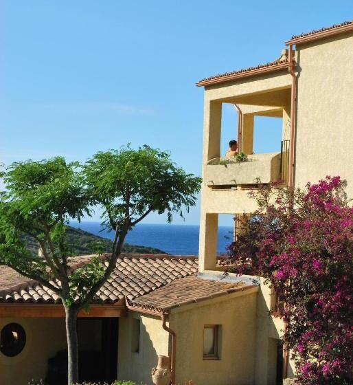 شقة غرفتين, L Incantu