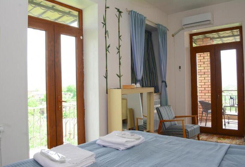 اتاق استاندارد, Old Bridge B&b