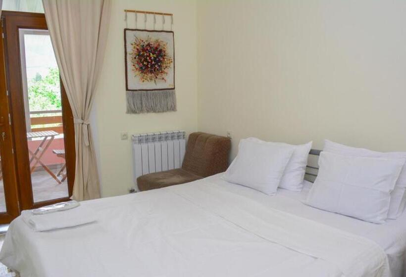 اتاق استاندارد با بالکن, Old Bridge B&b