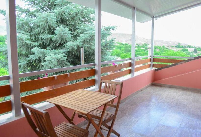 اتاق استاندارد با بالکن, Old Bridge B&b