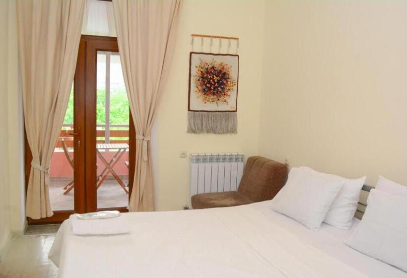 اتاق استاندارد با بالکن, Old Bridge B&b