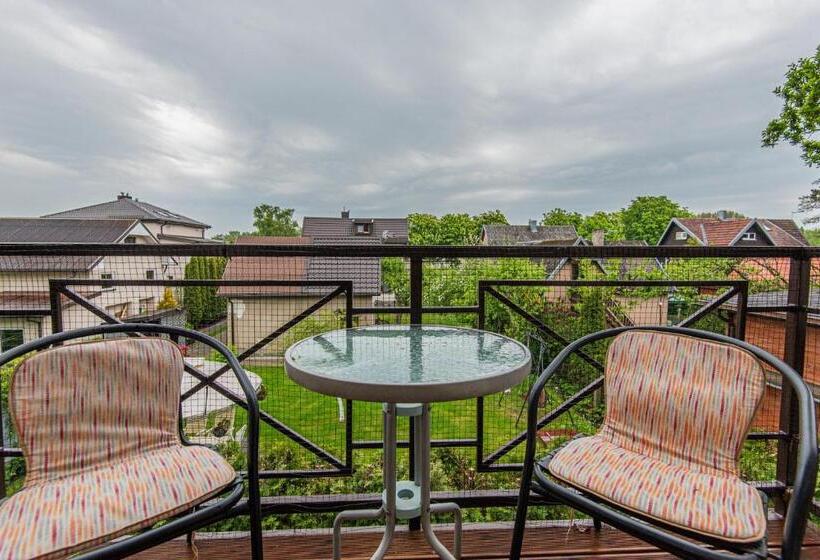 اتاق اکونومی, Po Jūros Banga