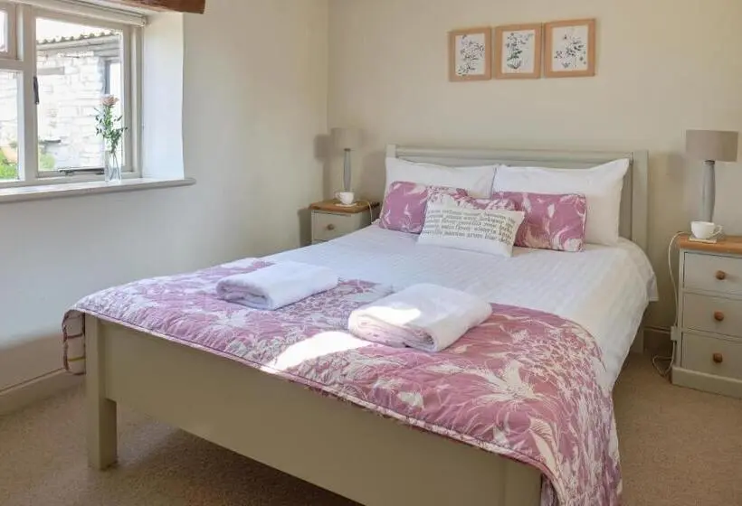 1 Bedroom House