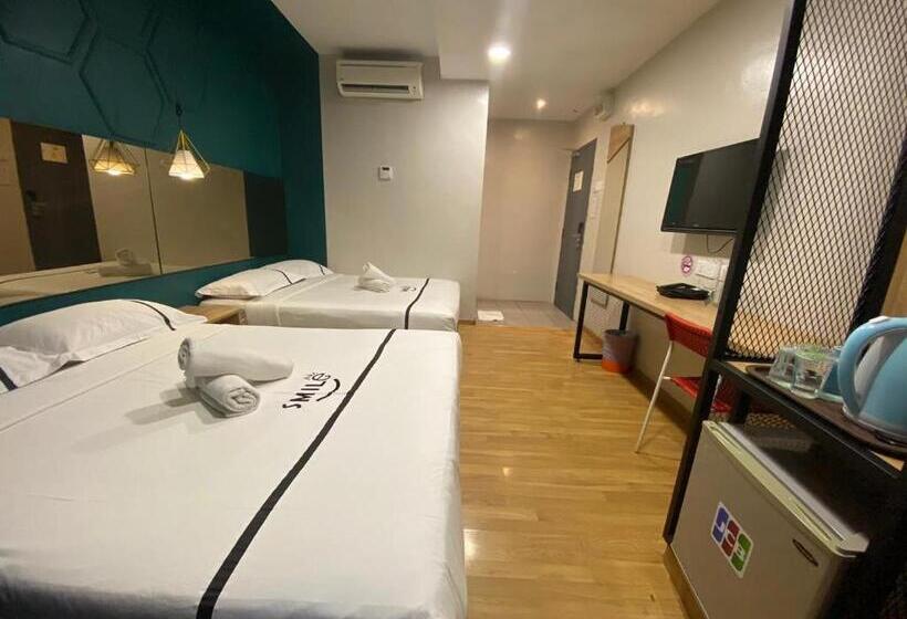 Семейный Номер, Smile Hotel Selayang Point