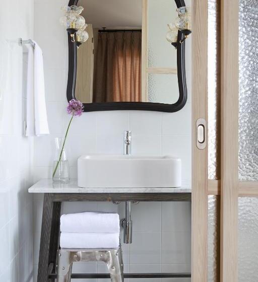 Люкс, Artesa Suites & Spa