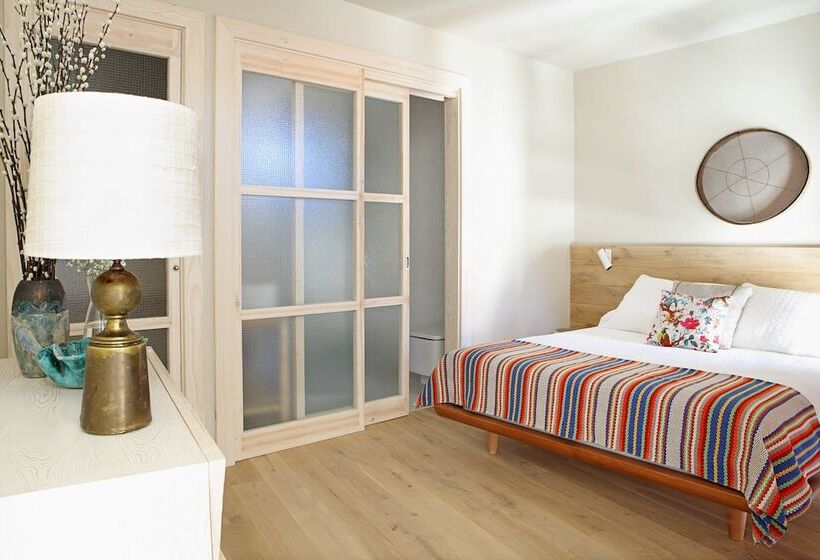 Люкс, Artesa Suites & Spa