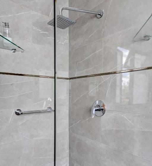 침실 3개 아파트, Beautiful Abalone