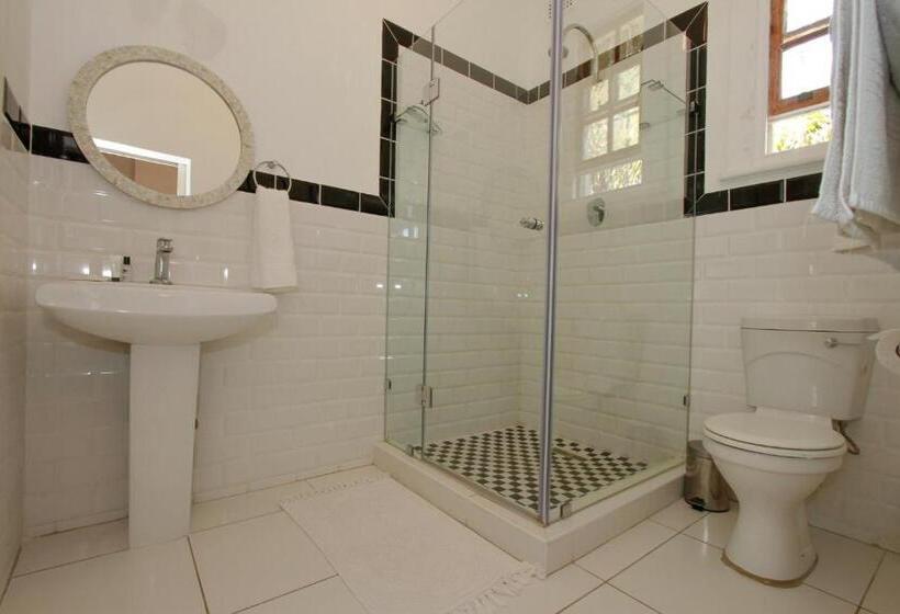 غرفة قياسية, Coweys Corner