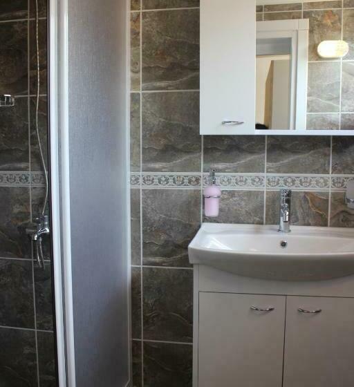 屋根裏部屋風スタンダードルーム, Arp Dalyan