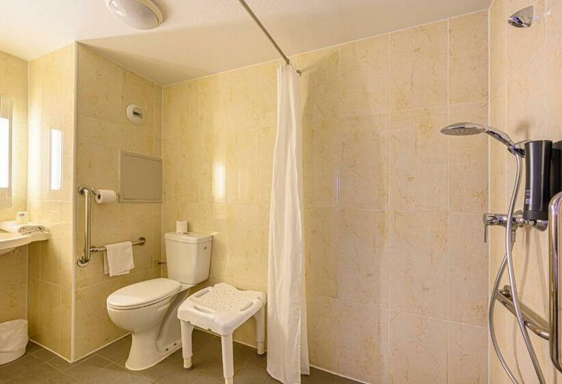 适合残疾人使用的标准间, B&b Hotel Lorient Lanester