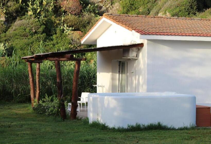 套房配有游泳池, Bv Kalafiorita Resort