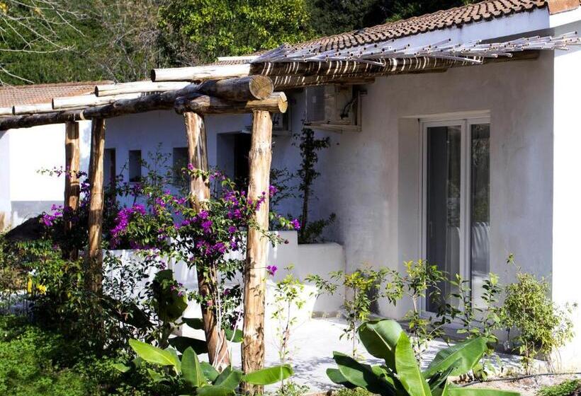 套房配有游泳池, Bv Kalafiorita Resort