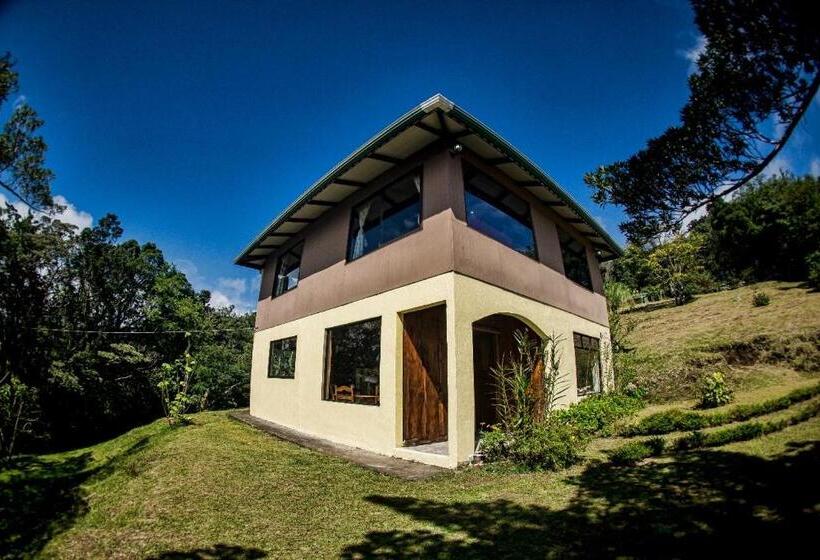 침실 3개 주택, Cabinas Capulin & Farm