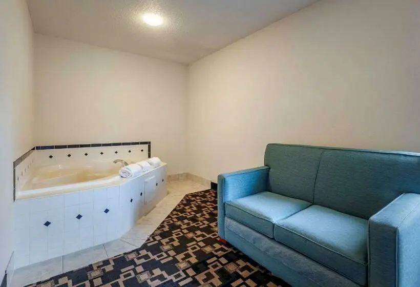 Sviitti King-vuode, Quality Inn Redgranite