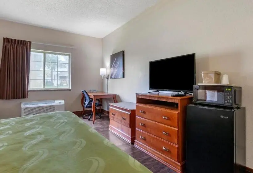 Standard-invahuone King-vuode, Quality Inn Redgranite
