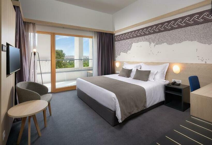 חדר סופריור עם מרפסת, Salona Palace