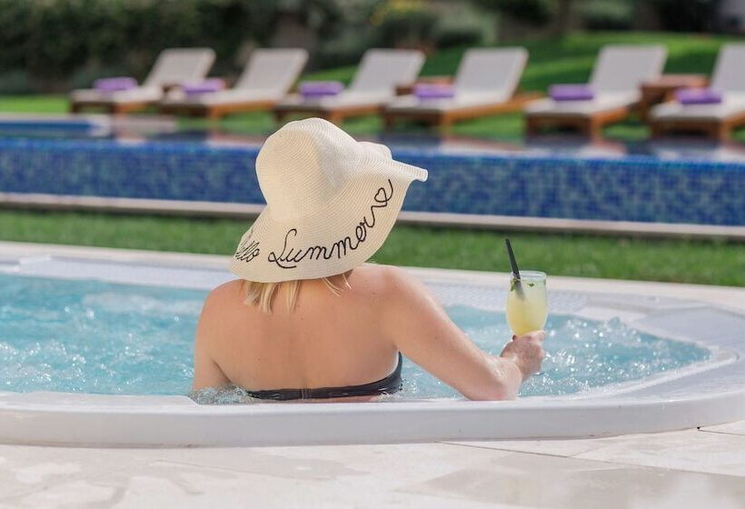 חדר סטנדרט עם מרפסת, Salona Palace