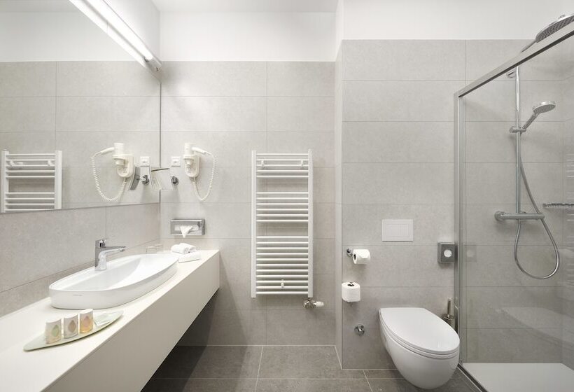 חדר דלוקס עם מרפסת, Salona Palace