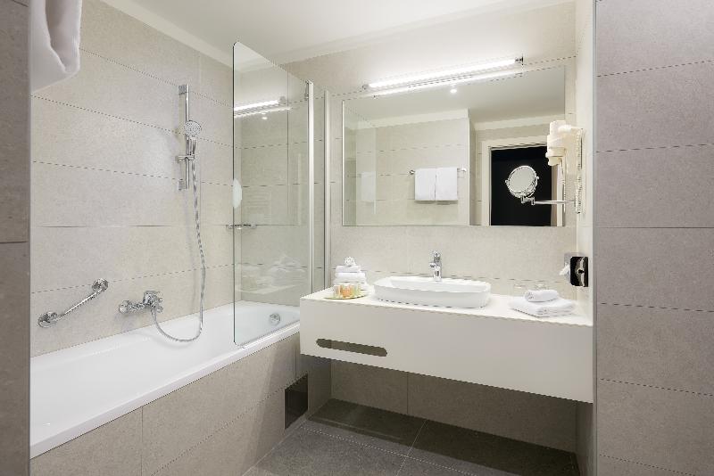 חדר סופריור לשלושה, Salona Palace