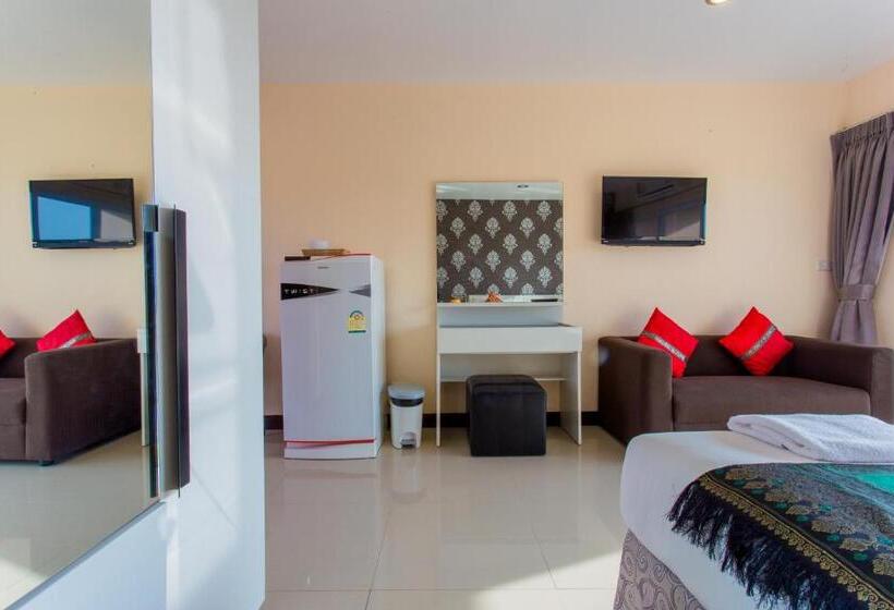 חדר סטנדרט נוף לים עם מרפסת, Surin Sunset Hotel   Sha