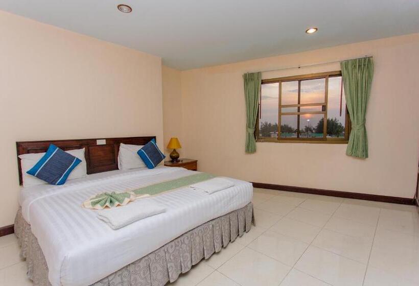 חדר משפחתי, Surin Sunset Hotel   Sha