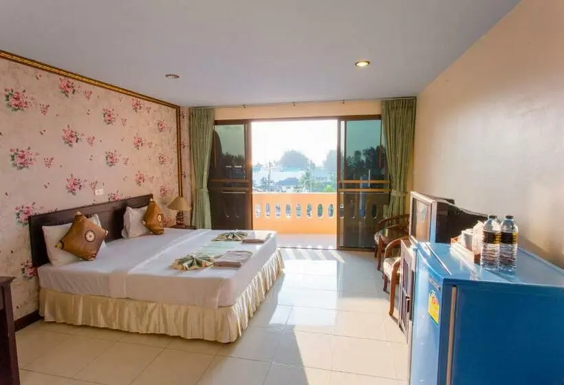 オーシャンビュースタンダードルームバルコニー付き, Surin Sunset Hotel   Sha