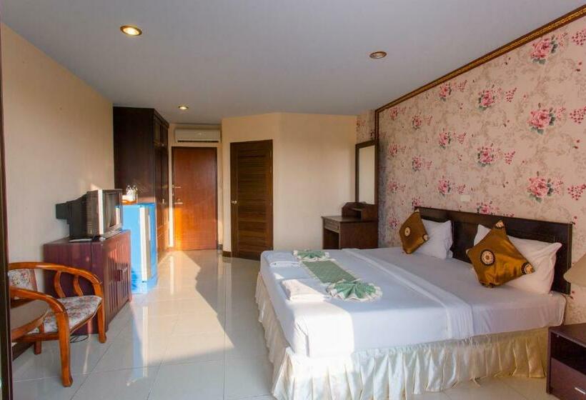 חדר סטנדרט נוף לים עם מרפסת, Surin Sunset Hotel   Sha