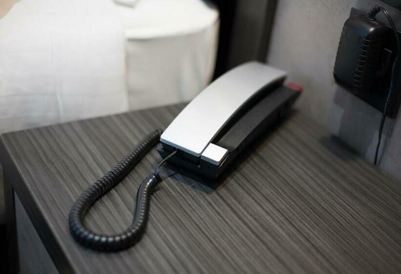 싱글 디럭스 룸, The House Of Toby