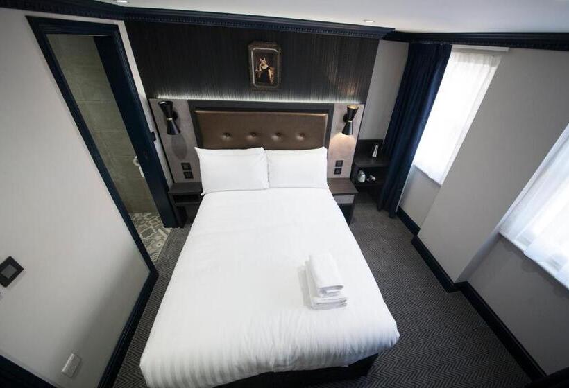 디럭스 룸, The House Of Toby