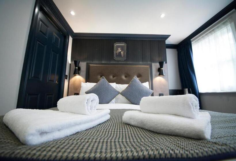 디럭스 룸, The House Of Toby