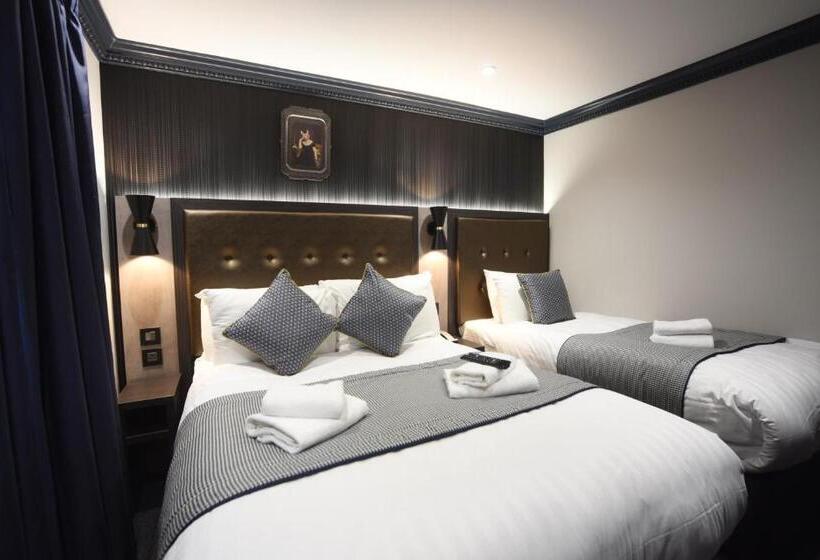 디럭스 트리플 룸, The House Of Toby