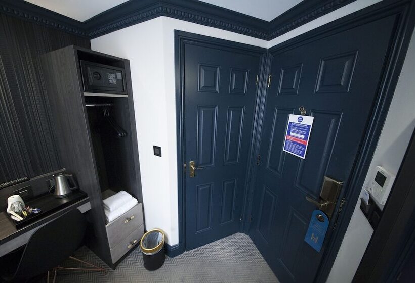 싱글 디럭스 룸, The House Of Toby