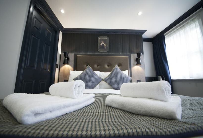 디럭스 룸, The House Of Toby