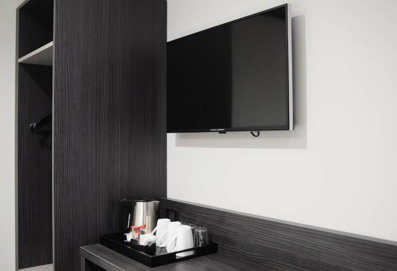 디럭스 4인 룸, The House Of Toby